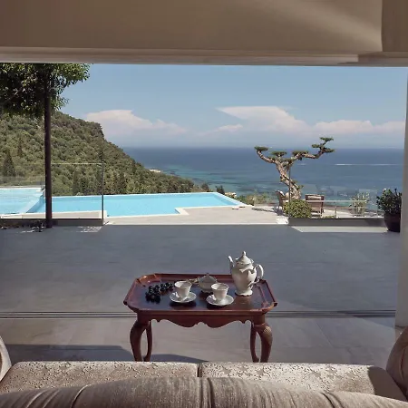 Willa Golden July Luxury